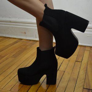 Mulanka Black Platform Booties